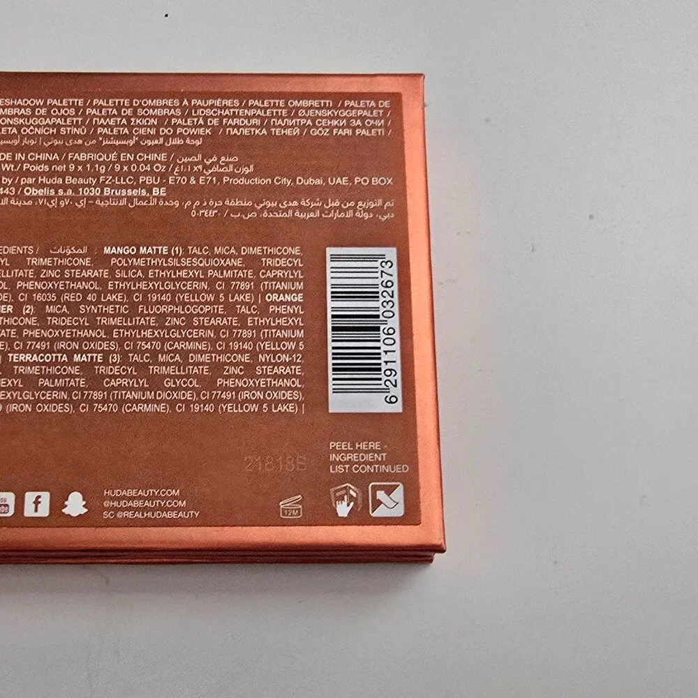 HUDA BEAUTY Eyeshadow Palette 